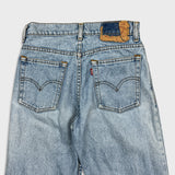 Vintage Levi’s Jeans Womens 26x30 Blue Slim Taper Light Wash Fray Distress 90s Pants