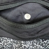 Lululemon Pace Tight Womens Size 6 Flashback Static White Black Athletic Yoga Leggings