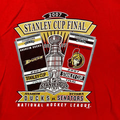Vintage 2007 Stanley Cup Final Ducks vs Senators T Shirt Mens Large Red NHL Hockey Tee