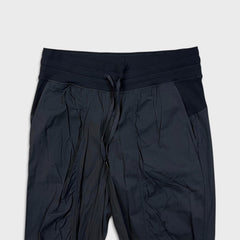 Lululemon Dance Studio Mid-Rise Jogger Womens Size 8 Black Athletic Taper Leg