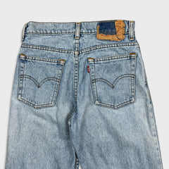 Vintage Levi’s Jeans Womens 26x30 Blue Slim Taper Light Wash Fray Distress 90s Pants
