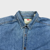 Vintage 90s Levi's Denim Shirt Mens XL Blue Faded Light Wash Button Up