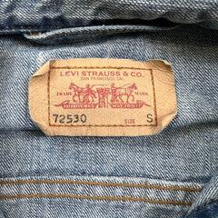 Levi's Vest Jacket Womens Small Blue Light Wash Sleeveless Jean Denim Trucker