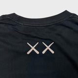 FW23 KAWS x Uniqlo UT Short Sleeve Graphic T Shirt Mens XL Black Companion Tee