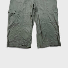 Lululemon Metropolis Maven High Rise Crop Womens Size 14 Gray Sage Pants
