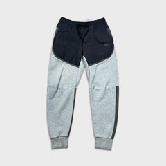 Nike Sportswear Sweatpants Mens Small Gray Tech Fleece Swoosh Taper Leg Jogger