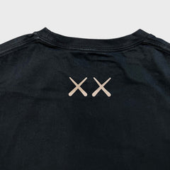 FW23 KAWS x Uniqlo UT Short Sleeve Graphic T Shirt Youth XS Black Companion Tee