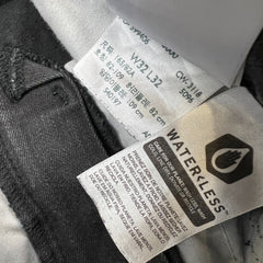 Levi's 314 Jeans Womens 32x30 Black Shaping Straight Dark Wash Stretch Denim Pants