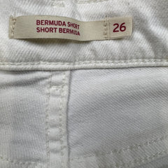 Levi's Bermuda Shorts Womens Size 28 White Classic Stretch Floral Denim Jorts