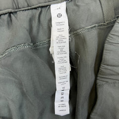 Lululemon Metropolis Maven High Rise Crop Womens Size 14 Gray Sage Pants