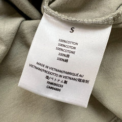 Fear of God Essentials T Shirt Mens Small Gray Rubberized Logo Short Sleeve Tee