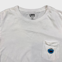 KAWS x Uniqlo x Sesame Street Cookie Monster Pocket Tee Mens Large White T Shirt