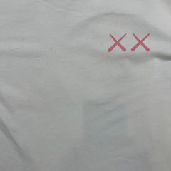 FW23 KAWS x Uniqlo UT Short Sleeve Graphic T Shirt Mens Large White Pink BFF Tee