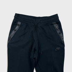Nike Sportswear Sweatpants Mens Small Black Tech Fleece Swoosh Taper Leg Jogger