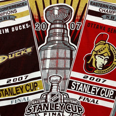 Vintage 2007 Stanley Cup Final Ducks vs Senators T Shirt Mens Large Red NHL Hockey Tee