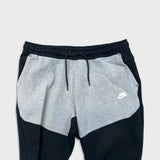 Nike Sportswear Sweatpants Mens XL Black Tech Fleece Swoosh Taper Leg Jogger