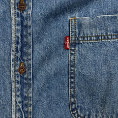 Vintage 90s Levi's Denim Shirt Mens XL Blue Faded Light Wash Button Up