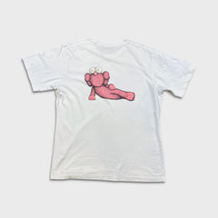 FW23 KAWS x Uniqlo UT Short Sleeve Graphic T Shirt Mens Large White Pink BFF Tee