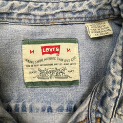 Vintage 90s Levi's Denim Shirt Mens Medium Blue Faded Light Wash Button Up