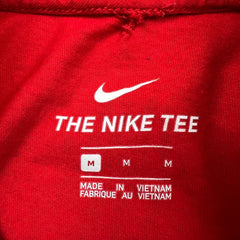 Nike Sportswear T Shirt Mens Medium Red Swoosh Short Sleeve Tee