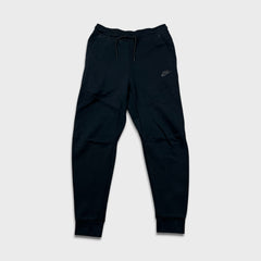 Nike Sportswear Sweatpants Mens Small Black Tech Fleece Swoosh Taper Leg Jogger