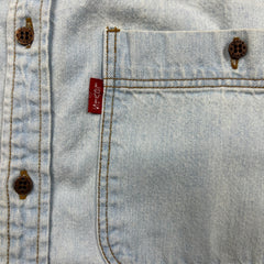 Vintage 90s Levi's Denim Shirt Mens Medium Blue Faded Light Wash Button Up