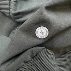 Lululemon Metropolis Maven High Rise Crop Womens Size 14 Gray Sage Pants