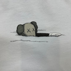 KAWS x Uniqlo UT Short Sleeve Artbook Cover T Shirt Mens Large White Graphic Tee