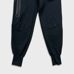 Nike Sportswear Sweatpants Mens XS Black Tech Fleece Swoosh Taper Leg Jogger