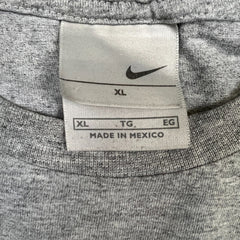 Vintage 2005 Nike T Shirt Mens XL Gray Basketball In The Paint Swoosh Tee