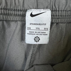 Nike Sportswear Track Pants Mens 2XL Gray Swoosh Side Tape Standard Fit Athletic