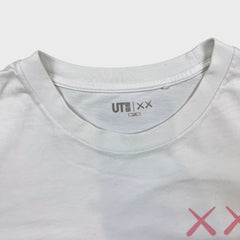 FW23 KAWS x Uniqlo UT Short Sleeve Graphic T Shirt Mens Large White Pink BFF Tee