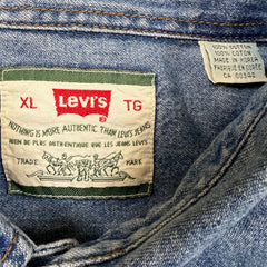 Vintage 90s Levi's Denim Shirt Mens XL Blue Faded Light Wash Button Up